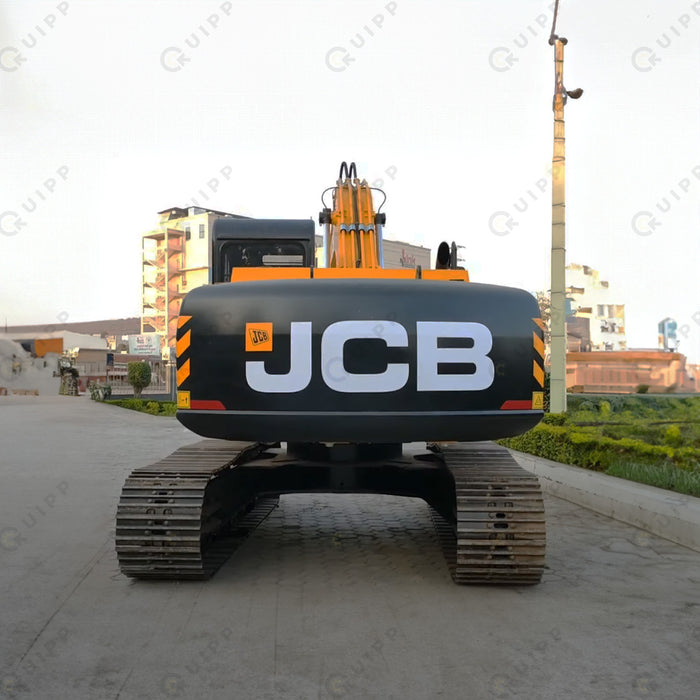 215 NXT Tracked Excavator (21.78 tons, 1.02 cu.m.)