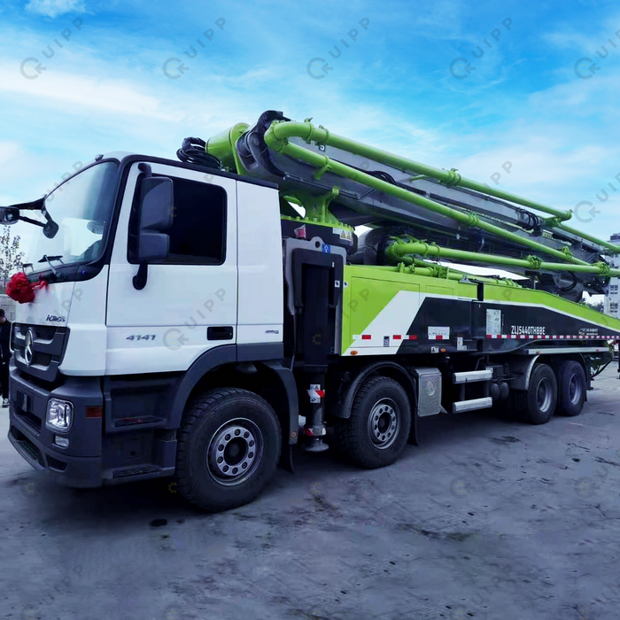 47X-5RZ Zoomlion Truck Mounted Pump (47 meters)