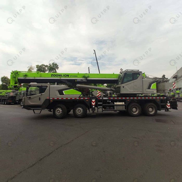 ZTC550V532 Zoomlion Truck Crane (55 ton)